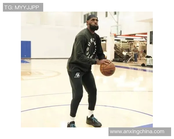 詹姆斯足球天赋惊艳赛场 打破历史纪录引发全球关注 詹姆斯足球天赋惊艳赛场 打破历史纪录引发全球关注