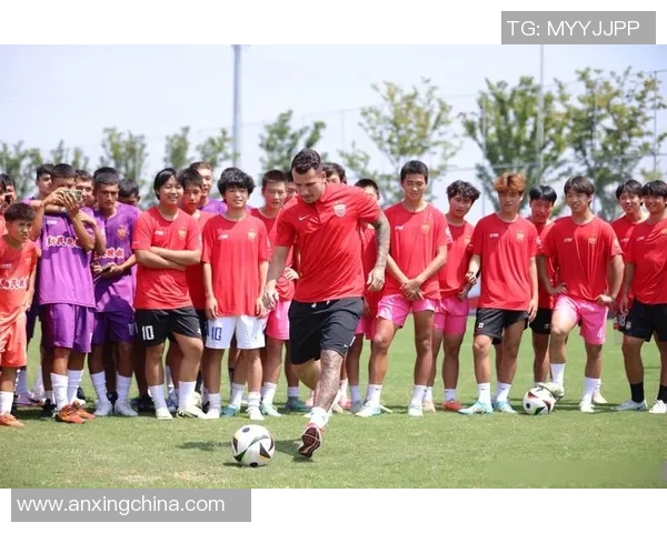 足球场外风波不断 球星私生活乱象揭秘揭秘混乱私生活背后的明星阴影 足球场外风波不断 球星私生活乱象揭秘揭秘混乱私生活背后的明星阴影